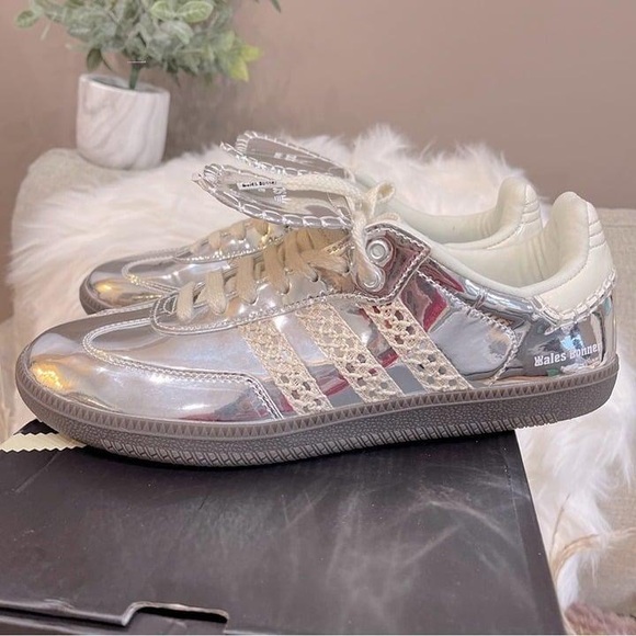 adidas gazelle silver green womens adidas Originals by Wales Bonner MN Samba Metallic Silver Metallic / E   Trs Bien